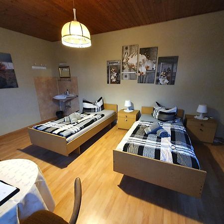 Gaestehaus Weisses Lamm - Monteurzimmer Nordhalben Bagian luar foto