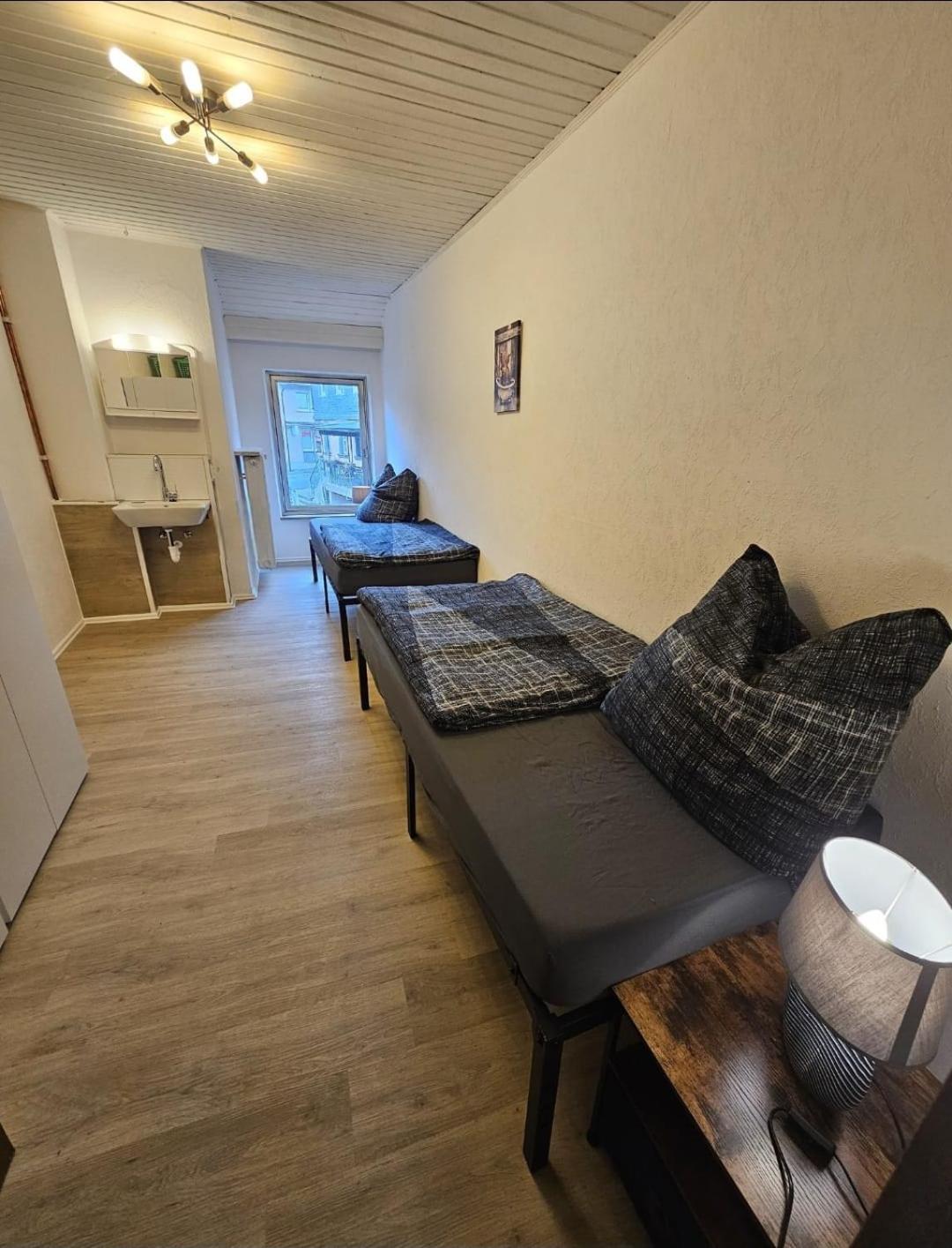 Gaestehaus Weisses Lamm - Monteurzimmer Nordhalben Bagian luar foto