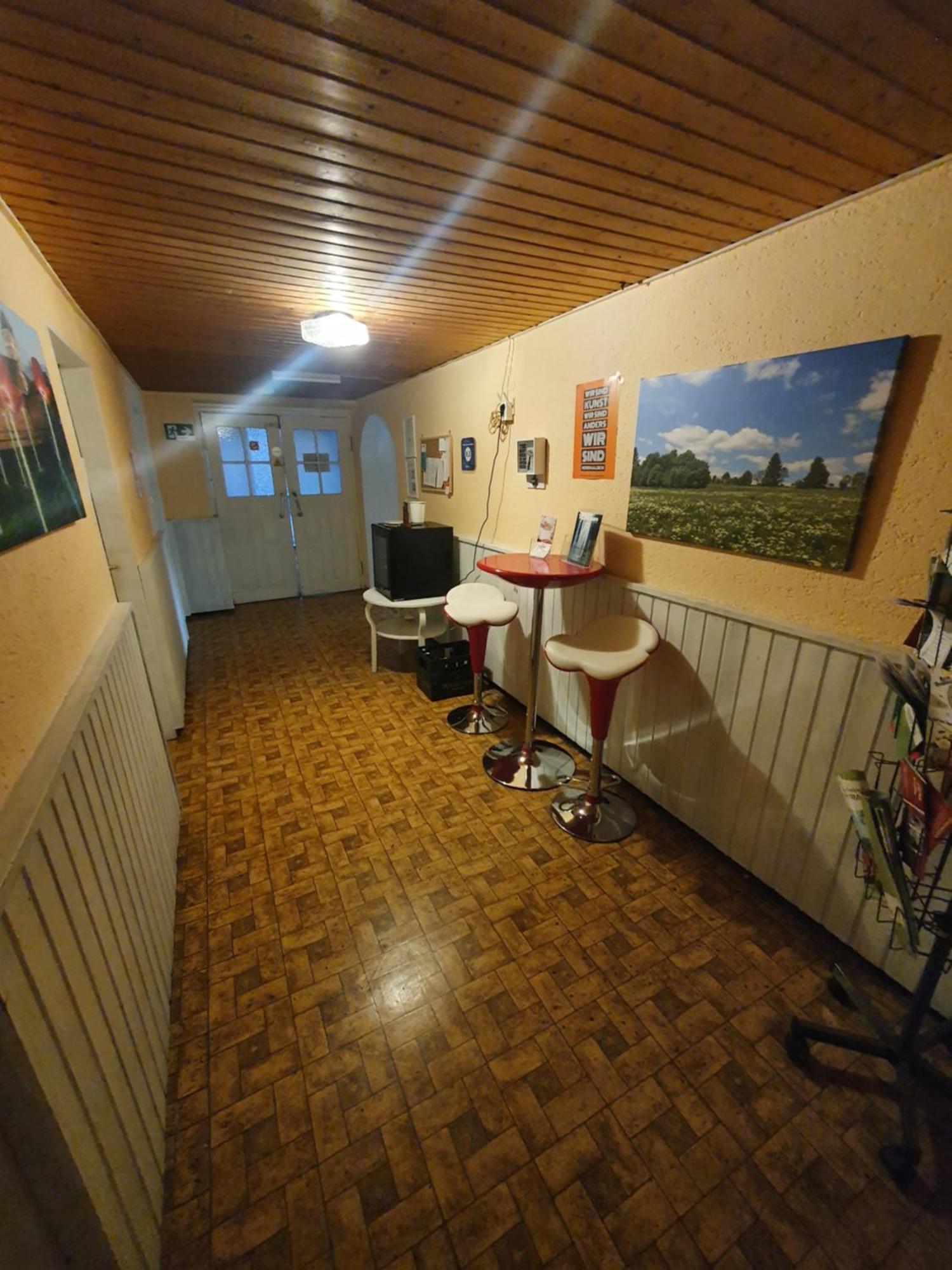 Gaestehaus Weisses Lamm - Monteurzimmer Nordhalben Bagian luar foto